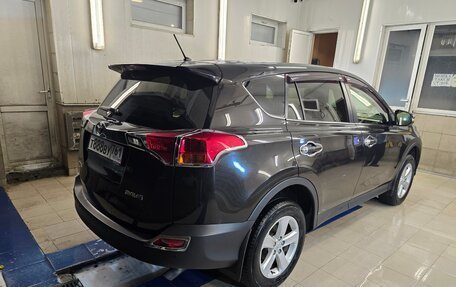 Toyota RAV4, 2014 год, 1 700 000 рублей, 6 фотография