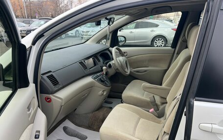 Toyota ISis I, 2014 год, 1 699 000 рублей, 10 фотография