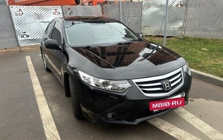 Honda Accord VIII рестайлинг, 2011 год, 1 700 000 рублей, 2 фотография