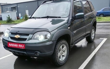 Chevrolet Niva I рестайлинг, 2018 год, 850 000 рублей, 5 фотография