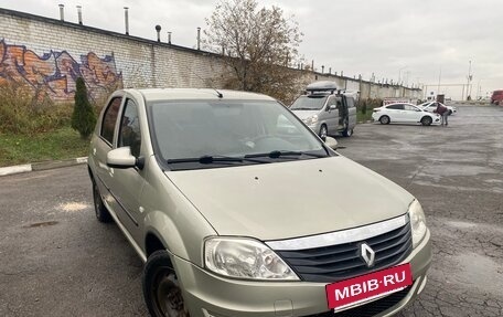 Renault Logan I, 2013 год, 700 000 рублей, 4 фотография