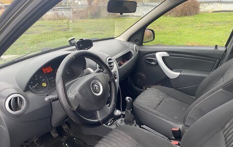 Renault Logan I, 2013 год, 700 000 рублей, 11 фотография