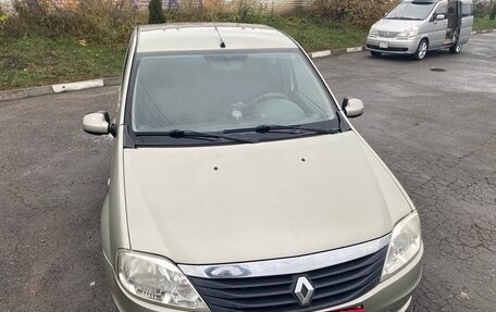 Renault Logan I, 2013 год, 700 000 рублей, 3 фотография