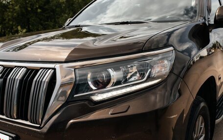 Toyota Land Cruiser Prado 150 рестайлинг 2, 2018 год, 3 600 000 рублей, 9 фотография