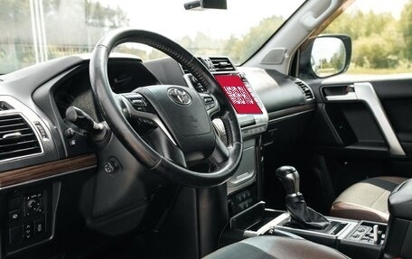 Toyota Land Cruiser Prado 150 рестайлинг 2, 2018 год, 3 600 000 рублей, 4 фотография