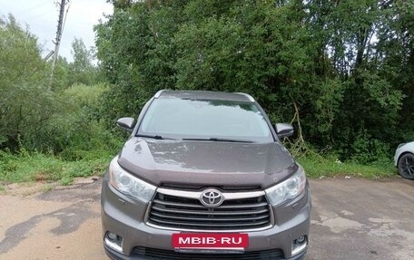 Toyota Highlander III, 2015 год, 3 250 000 рублей, 19 фотография