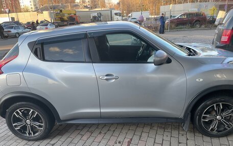 Nissan Juke II, 2011 год, 800 000 рублей, 5 фотография