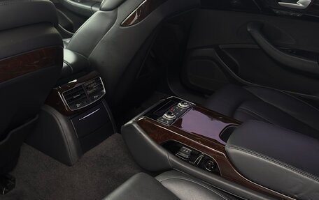 Audi A8, 2014 год, 1 890 000 рублей, 7 фотография