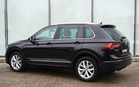 Volkswagen Tiguan II, 2017 год, 2 105 000 рублей, 2 фотография