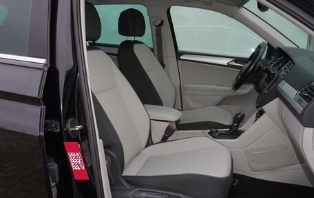 Volkswagen Tiguan II, 2017 год, 2 105 000 рублей, 12 фотография