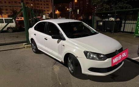 Volkswagen Polo VI (EU Market), 2013 год, 390 000 рублей, 4 фотография