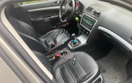 Skoda Octavia, 2011 год, 1 200 000 рублей, 4 фотография