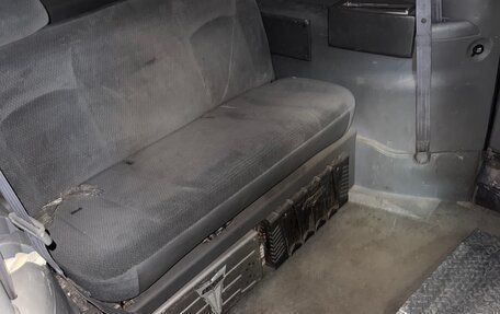 Chrysler Town & Country IV, 2004 год, 330 000 рублей, 12 фотография