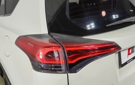 Toyota RAV4, 2017 год, 2 599 000 рублей, 27 фотография