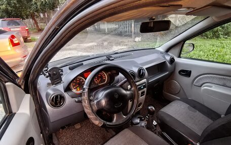 Renault Logan I, 2006 год, 170 000 рублей, 3 фотография