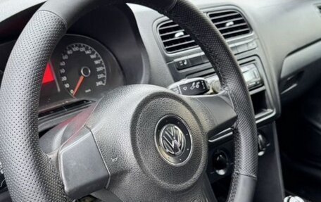 Volkswagen Polo VI (EU Market), 2011 год, 550 000 рублей, 4 фотография