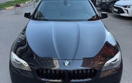 BMW 5 серия, 2010 год, 1 800 000 рублей, 3 фотография