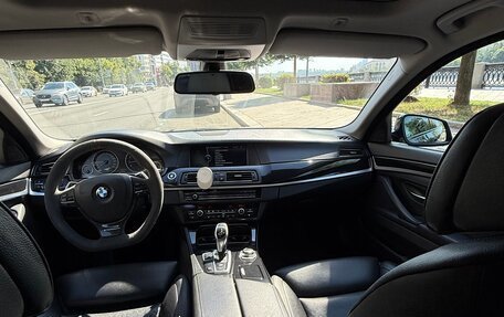 BMW 5 серия, 2010 год, 1 800 000 рублей, 14 фотография