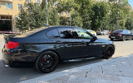 BMW 5 серия, 2010 год, 1 800 000 рублей, 11 фотография