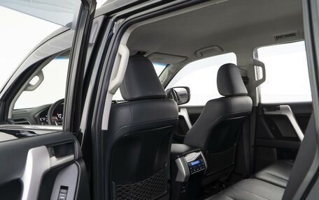 Toyota Land Cruiser Prado 150 рестайлинг 2, 2018 год, 5 485 097 рублей, 12 фотография