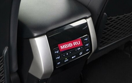 Toyota Land Cruiser Prado 150 рестайлинг 2, 2018 год, 5 485 097 рублей, 15 фотография