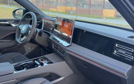 Volkswagen Tiguan, 2025 год, 4 750 000 рублей, 12 фотография