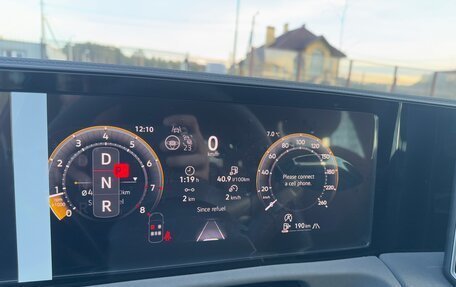 Volkswagen Tiguan, 2025 год, 4 750 000 рублей, 36 фотография