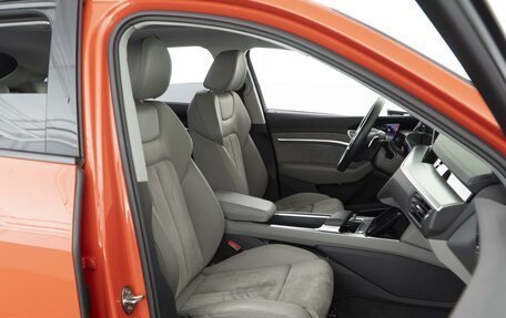 Audi e-tron Sportback I, 2020 год, 5 954 444 рублей, 11 фотография