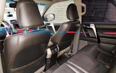 Toyota Land Cruiser Prado 150 рестайлинг 2, 2013 год, 3 050 000 рублей, 5 фотография