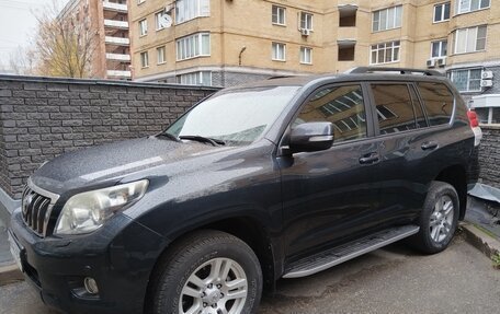 Toyota Land Cruiser Prado 150 рестайлинг 2, 2013 год, 3 050 000 рублей, 9 фотография
