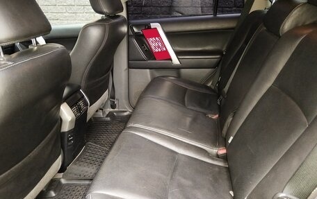 Toyota Land Cruiser Prado 150 рестайлинг 2, 2013 год, 3 050 000 рублей, 6 фотография