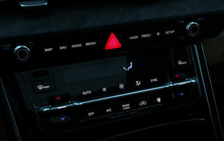 KIA Carnival, 2020 год, 4 500 000 рублей, 24 фотография