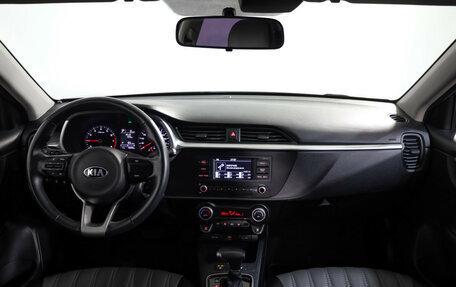 KIA Rio IV, 2021 год, 1 599 000 рублей, 9 фотография