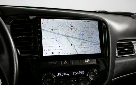 Mitsubishi Outlander III рестайлинг 3, 2017 год, 2 050 000 рублей, 13 фотография