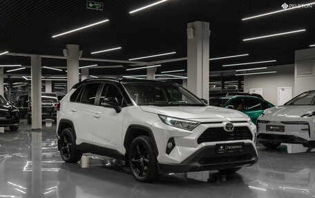 Toyota RAV4, 2021 год, 3 540 000 рублей, 2 фотография