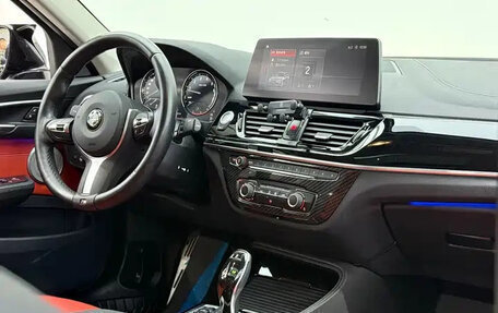 BMW 1 серия, 2022 год, 2 130 000 рублей, 9 фотография