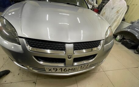 Dodge Stratus II, 2004 год, 725 000 рублей, 2 фотография