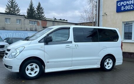 Hyundai Grand Starex Grand Starex I рестайлинг 2, 2010 год, 1 200 000 рублей, 2 фотография