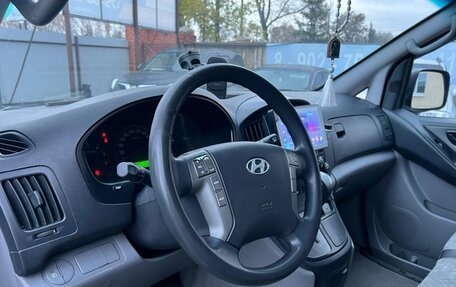 Hyundai Grand Starex Grand Starex I рестайлинг 2, 2010 год, 1 200 000 рублей, 12 фотография