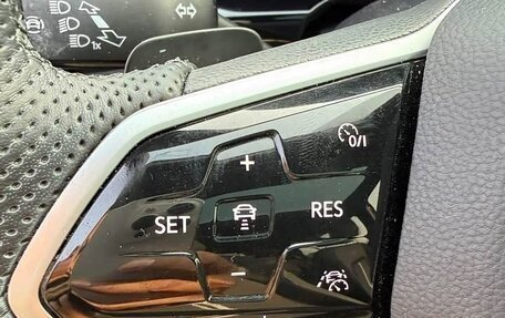 Volkswagen Golf VIII, 2022 год, 2 280 000 рублей, 16 фотография