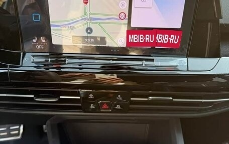 Volkswagen Golf VIII, 2022 год, 2 280 000 рублей, 19 фотография