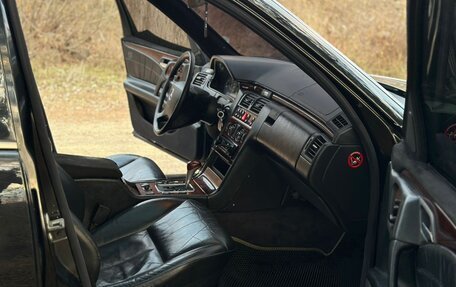 Mercedes-Benz E-Класс, 1998 год, 540 000 рублей, 9 фотография