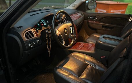 Chevrolet Tahoe III, 2012 год, 2 230 000 рублей, 15 фотография