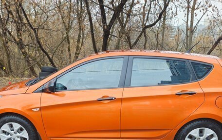 Hyundai Solaris II рестайлинг, 2015 год, 870 000 рублей, 2 фотография