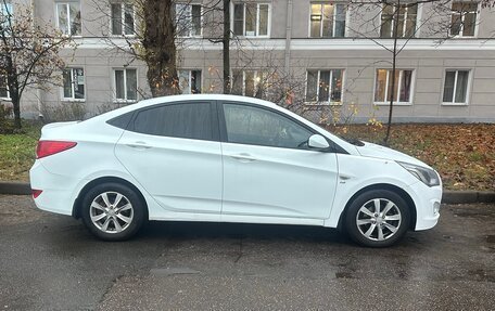 Hyundai Solaris II рестайлинг, 2014 год, 1 250 000 рублей, 1 фотография