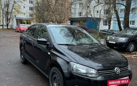 Volkswagen Polo VI (EU Market), 2012 год, 700 000 рублей, 2 фотография