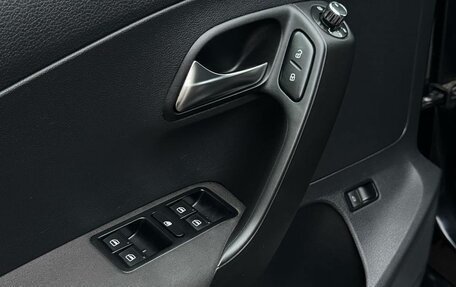 Volkswagen Polo VI (EU Market), 2012 год, 700 000 рублей, 15 фотография