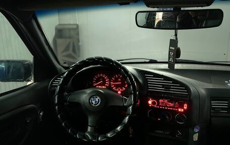 BMW 3 серия, 1994 год, 225 000 рублей, 10 фотография