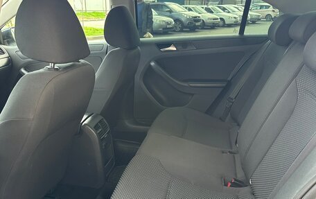 Volkswagen Jetta VI, 2012 год, 950 000 рублей, 5 фотография