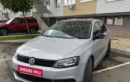 Volkswagen Jetta VI, 2012 год, 950 000 рублей, 4 фотография
